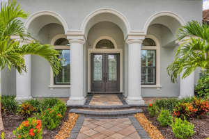 19444 BEACON PARK PLACE, LAKEWOOD RANCH, FL 34202 Sold 01/28/25