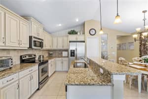 6579 PINE BREEZE RUN, SARASOTA, FL 34243 Sold 12/11/24