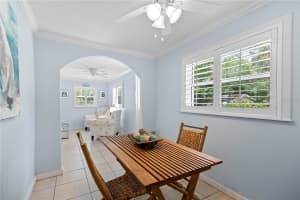 2916 EDGEWOOD LANE, SARASOTA, FL 34231 Sold 01/15/25