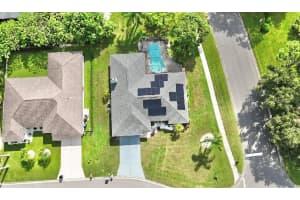 5631 29TH STREET, BRADENTON, FL 34203 Sold 11/01/24