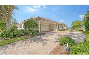 8971 BLOOMFIELD BOULEVARD, SARASOTA, FL 34238 Sold 12/20/24