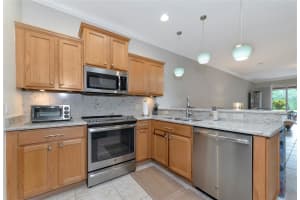 8404 EAGLE ISLES PLACE, BRADENTON, FL 34212 Sold 11/08/24