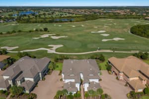 7390 DIVOT LOOP, LAKEWOOD RANCH, FL 34202 Sold 06/20/25