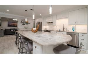 5806 GULF DRIVE, HOLMES BEACH, FL 34217 Sold 11/25/24