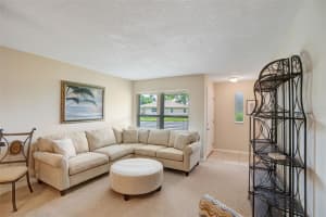 2961 CAPTIVA GARDENS DRIVE, SARASOTA, FL 34231 Sold 02/18/25