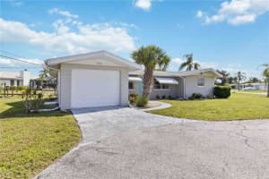 102 WENTWORTH STREET, ENGLEWOOD, FL 34223 Sold 11/21/24