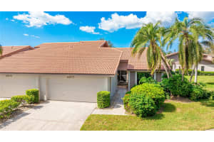 3977 WILSHIRE CIRCLE, SARASOTA, FL 34238 Sold 02/28/25