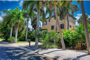702 TREASURE BOAT WAY, SARASOTA, FL 34242 Sold 05/09/25