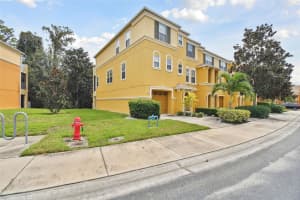 8821 WHITE SAGE LOOP, LAKEWOOD RANCH, FL 34202 Sold 03/04/25