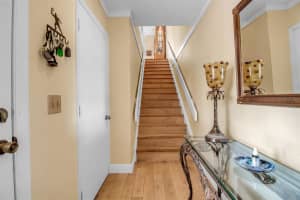 613 CEDARS COURT, LONGBOAT KEY, FL 34228 Sold 12/19/24