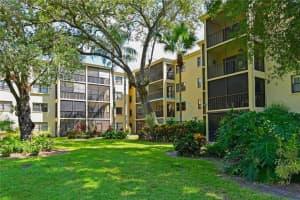 315 30TH AVENUE, BRADENTON, FL 34205 Sold 11/07/24