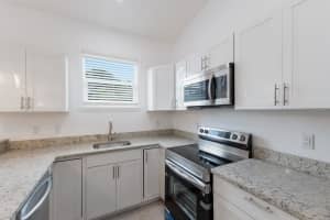 1001 2ND STREET, BRADENTON, FL 34205 Sold 06/12/25