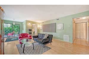 2204 BAHIA VISTA STREET, SARASOTA, FL 34239 Sold 11/12/24