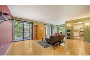 2204 BAHIA VISTA STREET, SARASOTA, FL 34239 Sold 11/12/24