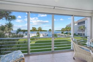 605 SUTTON PLACE, LONGBOAT KEY, FL 34228 Sold 12/17/24