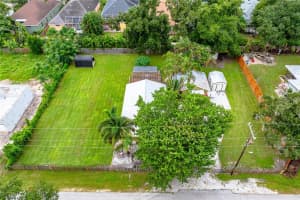 44 TUCKER AVENUE, SARASOTA, FL 34232 Sold 03/24/25