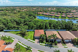 325 MARAVIYA BOULEVARD, NOKOMIS, FL 34275 Sold 03/31/25
