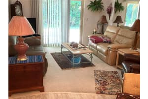 390 301 BOULEVARD, BRADENTON, FL 34205 Sold 10/29/24