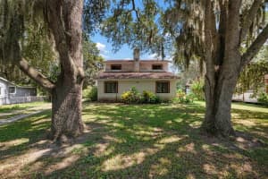 704 HOULE AVENUE, SARASOTA, FL 34232 Sold 12/23/24