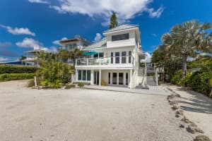3007 Avenue F #1, HOLMES BEACH