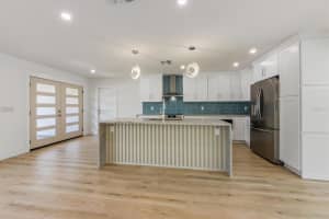 6403 1ST AVENUE, BRADENTON, FL 34209 Sold 01/29/25