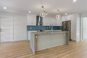 6403 1ST AVENUE, BRADENTON, FL 34209 Sold 01/29/25