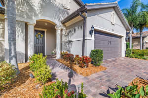6947 GOSPORT CV, BRADENTON, FL 34211 Sold 12/13/24