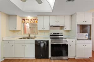 3364 DARTMOUTH LANE, SARASOTA, FL 34239 Sold 01/02/25