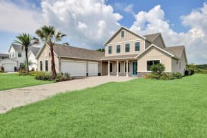 2312 WHITE DOGWOOD, LUTZ, FL 33549 Sold 11/21/24