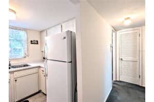 2224 CANAL DRIVE, BRADENTON, FL 34207 Sold 04/29/25