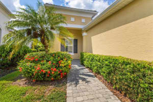 1946 CRYSTAL LAKE TRAIL, BRADENTON, FL 34211 Sold 11/20/24