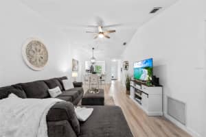6050 28TH STREET, BRADENTON, FL 34207 - MLS#MFRA4624520