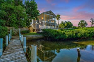 2111 27TH AVENUE BOULEVARD, PALMETTO, FL 34221 Sold 11/14/24