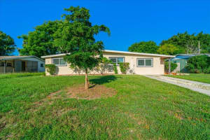 2714 21ST STREET, BRADENTON, FL 34205 Sold 05/07/25
