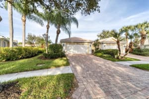 8846 ESTEPONA COURT, SARASOTA, FL 34238 Sold 12/05/24