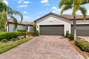 17611 CAMDEN DRIVE, LAKEWOOD RANCH, FL 34202 Sold 03/31/25