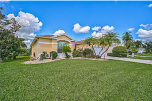 4915 AVON LANE, SARASOTA, FL 34238 Sold 12/26/24