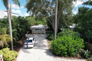 2923 MARSHALL DRIVE, SARASOTA, FL 34239 Sold 02/20/25