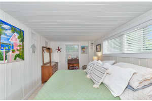 2923 MARSHALL DRIVE, SARASOTA, FL 34239 Sold 02/20/25
