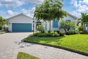 7704 SANDHILL LAKE DRIVE, SARASOTA, FL 34241 Sold 11/01/24