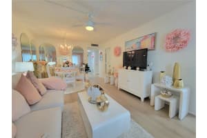 1520 GLEN OAKS DRIVE, SARASOTA, FL 34232 Sold 04/14/25