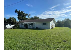 2050 CREST DRIVE, ENGLEWOOD, FL 34223 Sold 11/13/24