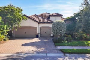 7020 WHITTLEBURY TRAIL, LAKEWOOD RANCH, FL 34202 Sold 06/12/25