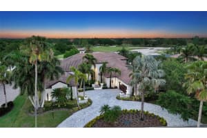 6923 WESTCHESTER CIRCLE, LAKEWOOD RANCH, FL 34202 Sold 04/23/25