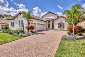 7254 LAKE FOREST GLEN, LAKEWOOD RANCH, FL 34202 Sold 11/20/24