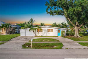 21288 Edgewater Dr, PORT CHARLOTTE