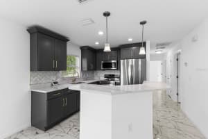 608 13TH AVENUE, BRADENTON, FL 34205 Sold 01/30/25