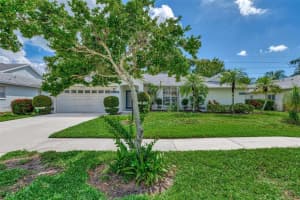 5726 STONE POINTE DRIVE, SARASOTA, FL 34233 Sold 11/08/24
