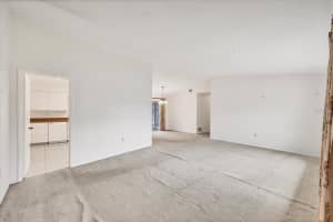 4728 PALM AIRE CIRCLE, SARASOTA, FL 34243 Sold 12/20/24