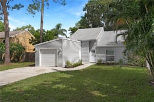 3165 MAIDEN LANE, SARASOTA, FL 34231 Sold 02/27/25